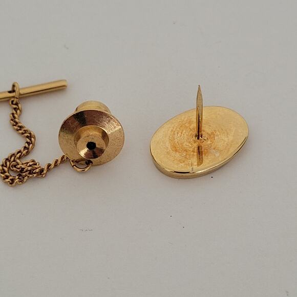 Christian Dior Tie Necktie Pin Clasp Gold Tone Logo Oval Vintage Small Logo - Picture 4 of 5